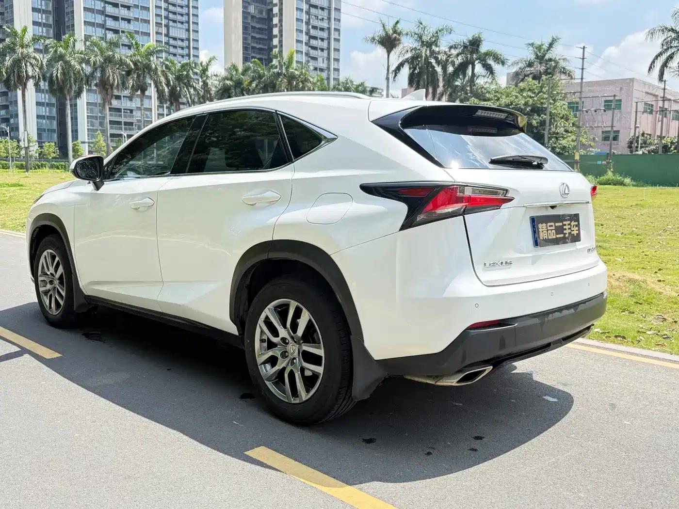 Lexus NX 2015 200t AWD Sport Edition — миниатюра 5