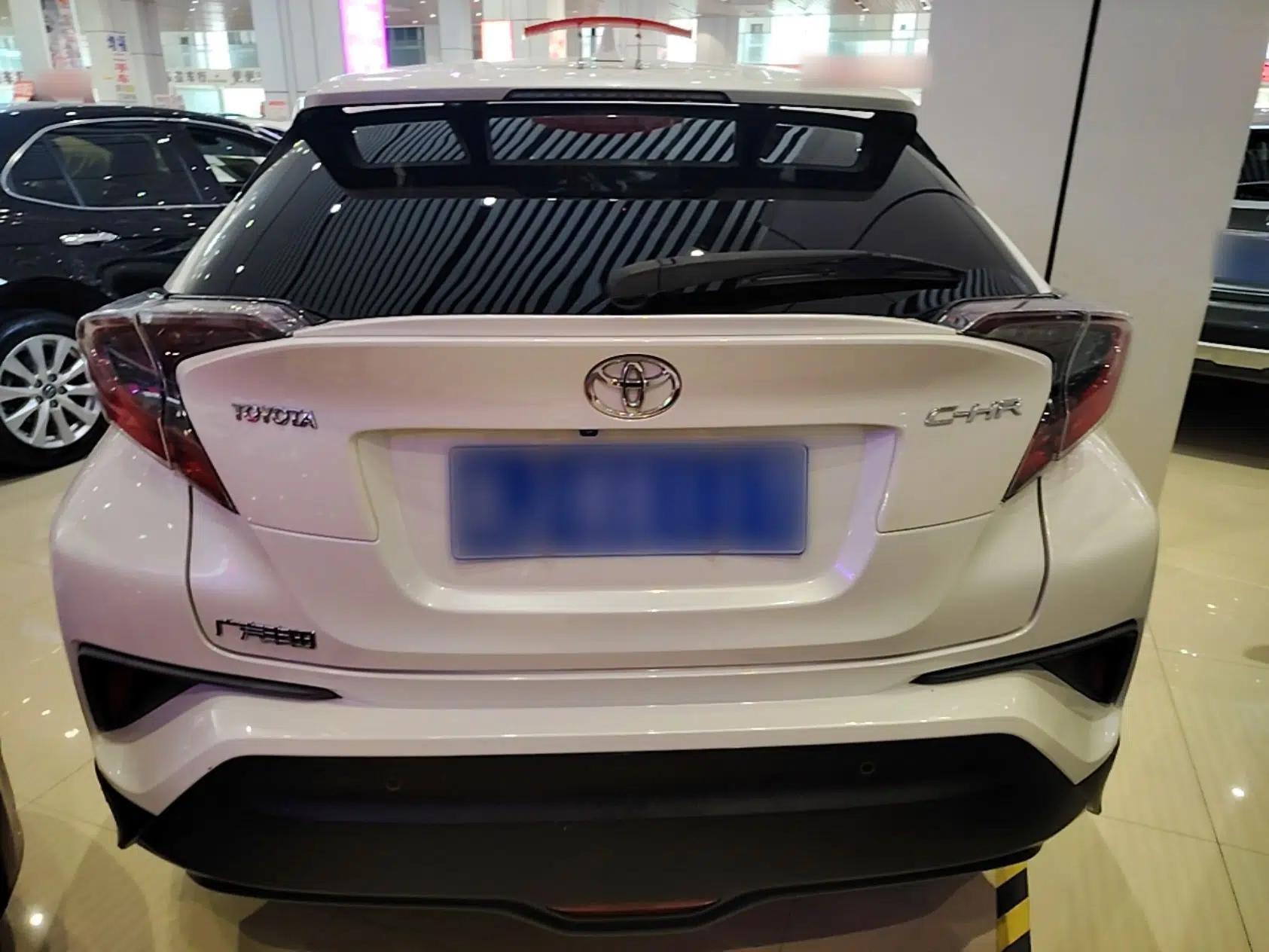 Used Toyota C-HR 2018 2.0L Luxury Sunroof Version China V Emission Standard — миниатюра 5