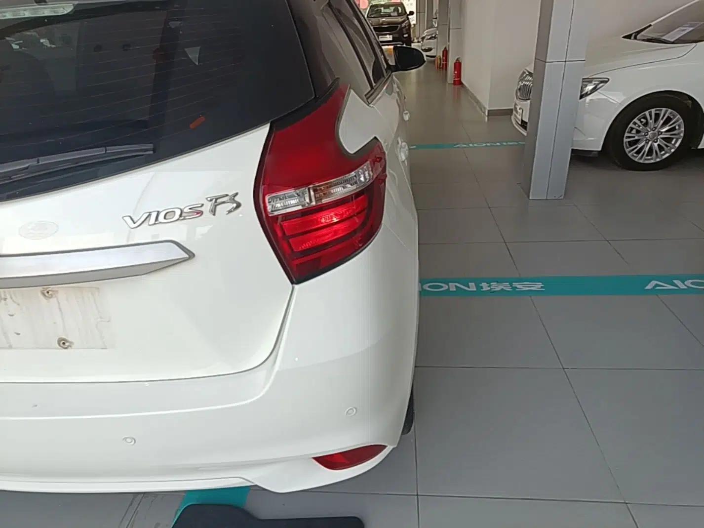 Used Toyota Vios FS 2019 1.5L CVT Fengchi Edition — миниатюра 9
