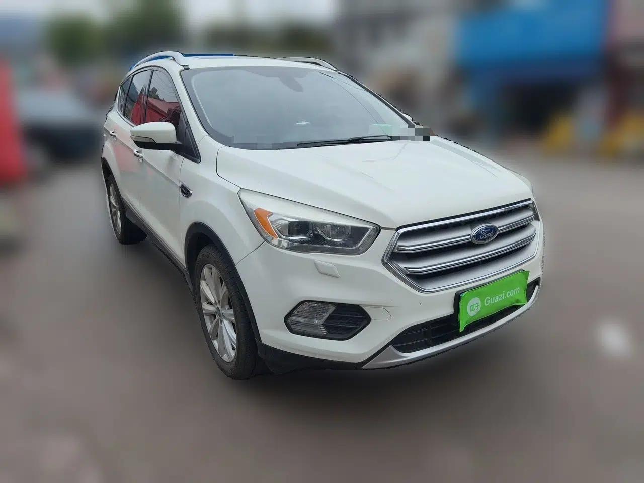 Used Ford Kuga 2017 EcoBoost 245 4x4 Prestige Edition — миниатюра 3