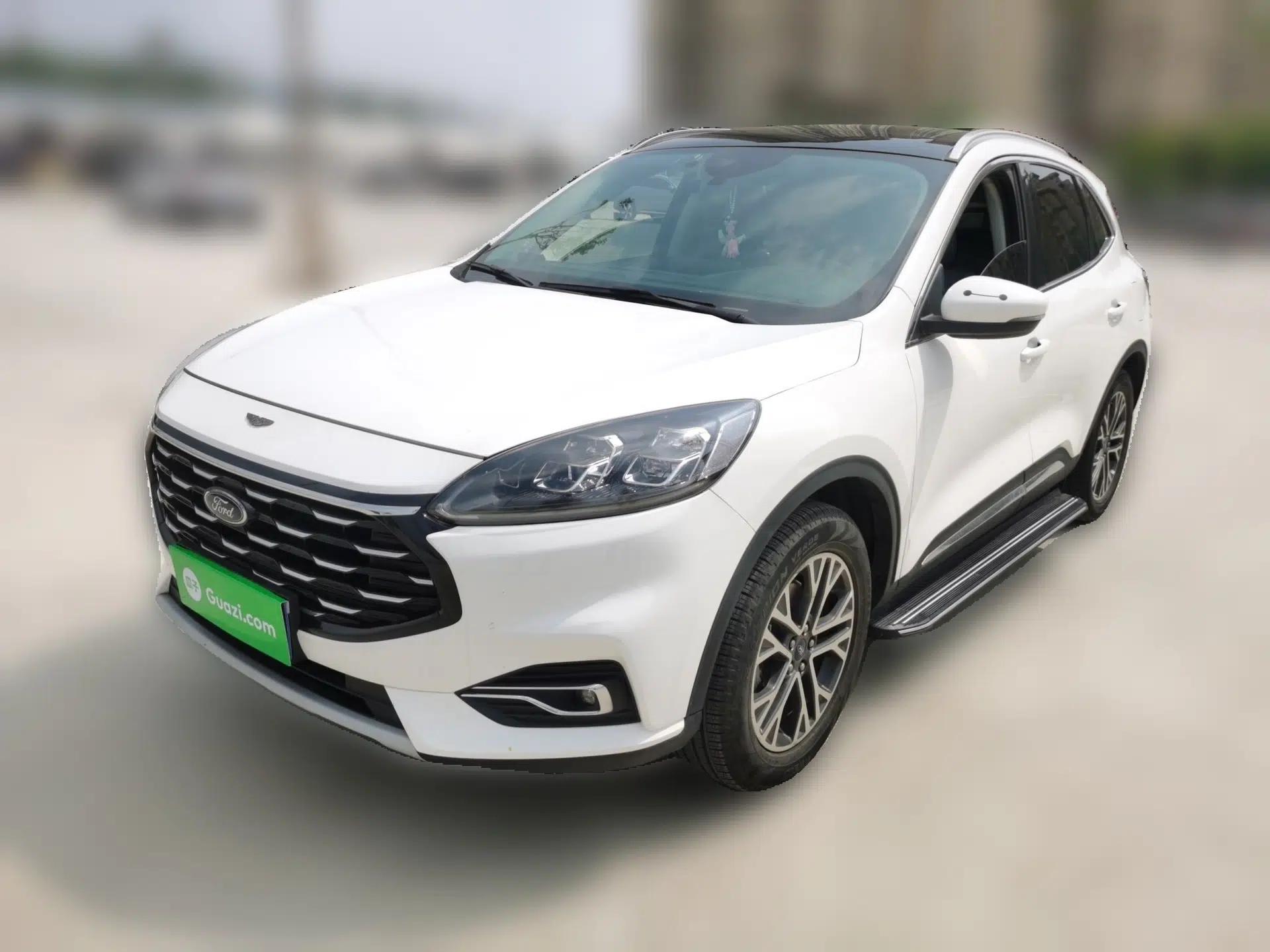 Used Ford Escape 2020 EcoBoost 245 Four-Wheel Drive Titanium Edition — миниатюра 1