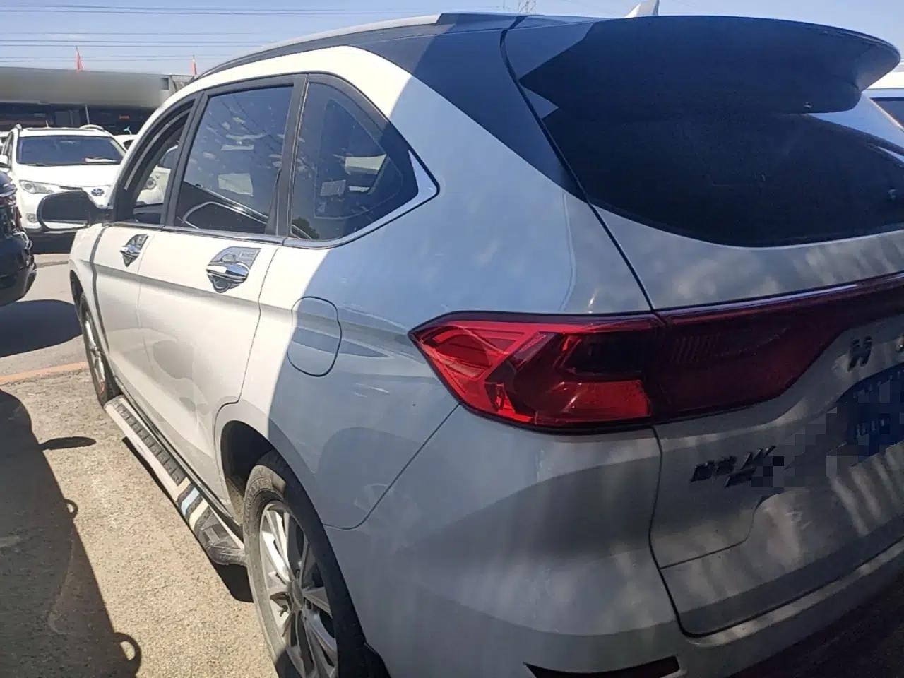 Used Haval M6 2021 PLUS 1.5T DCT Luxury Smart Connectivity Model — миниатюра 4