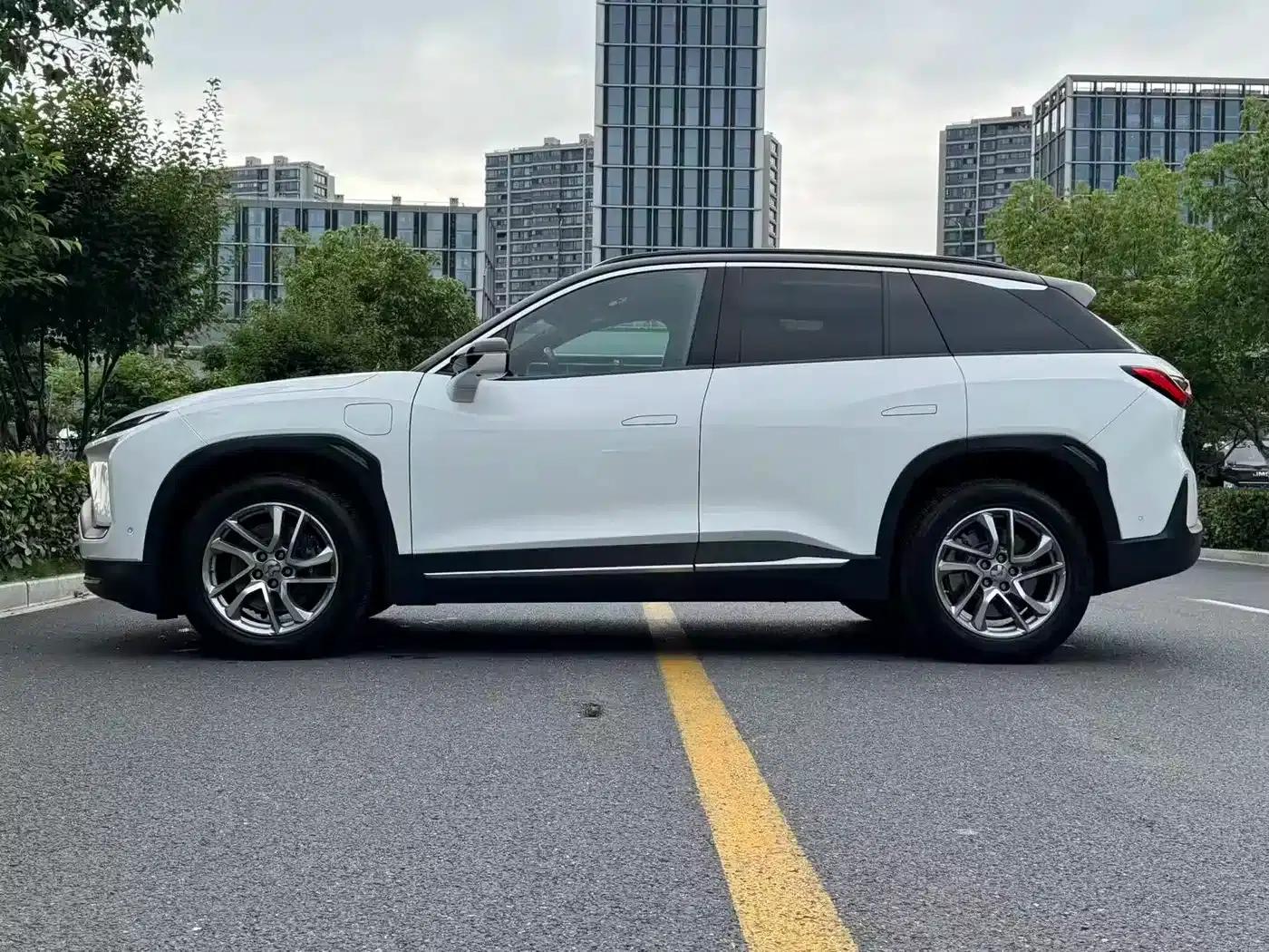 NIO ES6 2020 420KM Sport Edition — миниатюра 7
