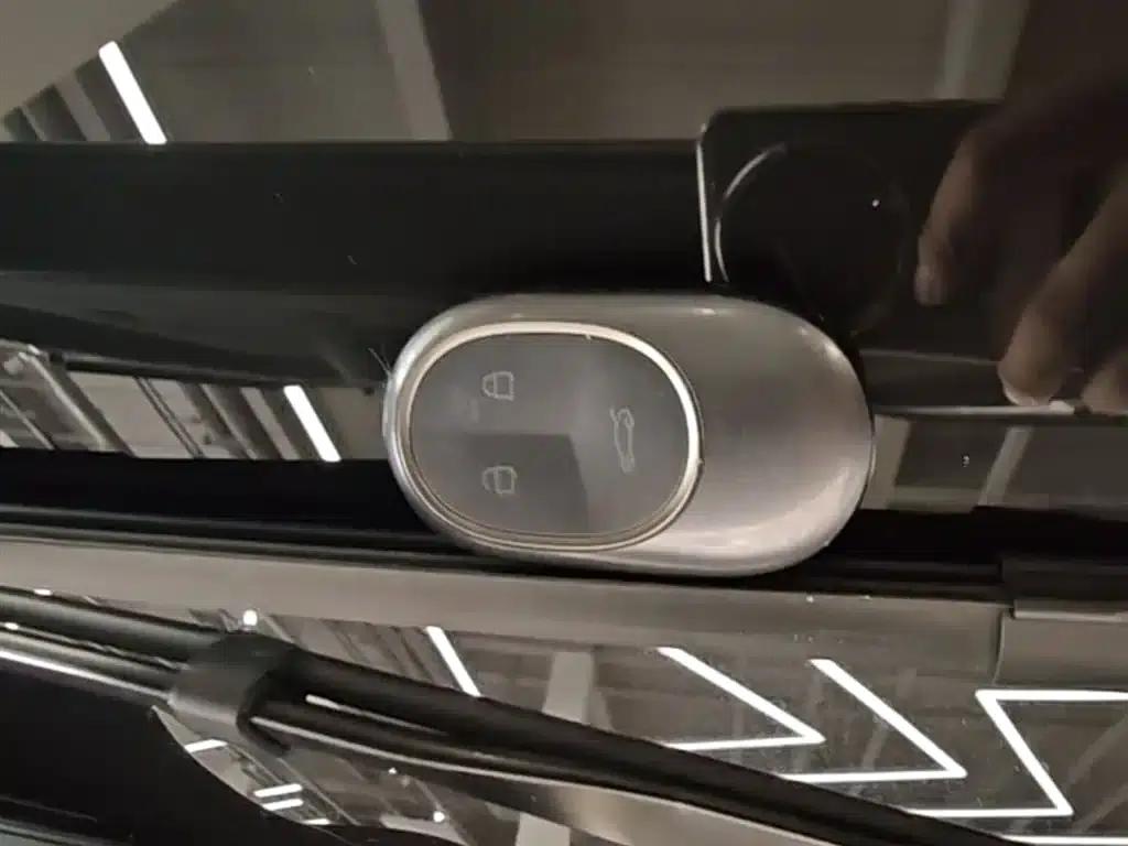 NIO ET7 2022 Model 100kWh — миниатюра 9
