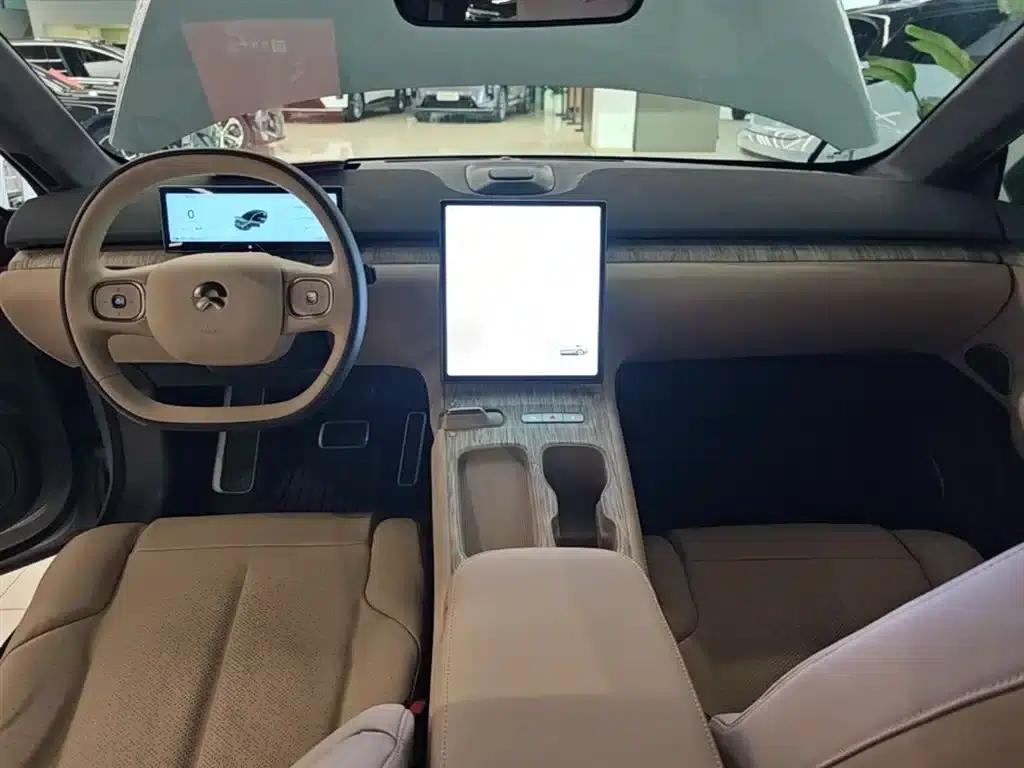 NIO ET7 2022 Model 100kWh — миниатюра 10