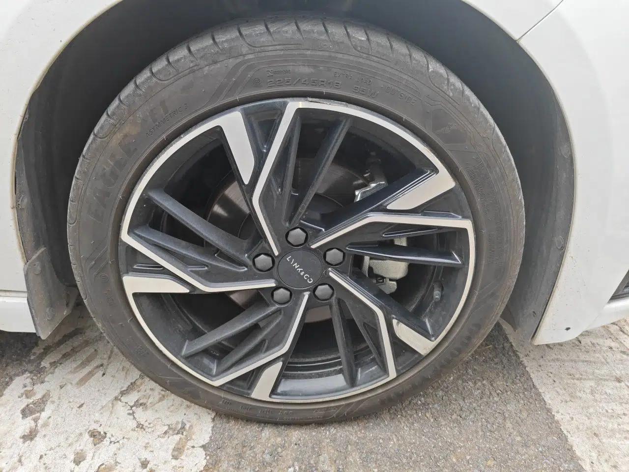 Used Lynk & Co 03 2025 1.5TD DCT Champion Edition Pro — миниатюра 8