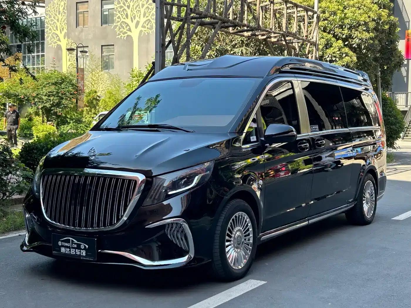 2023 Nissan Vito 2.0T Business Edition 7-seater — миниатюра 1