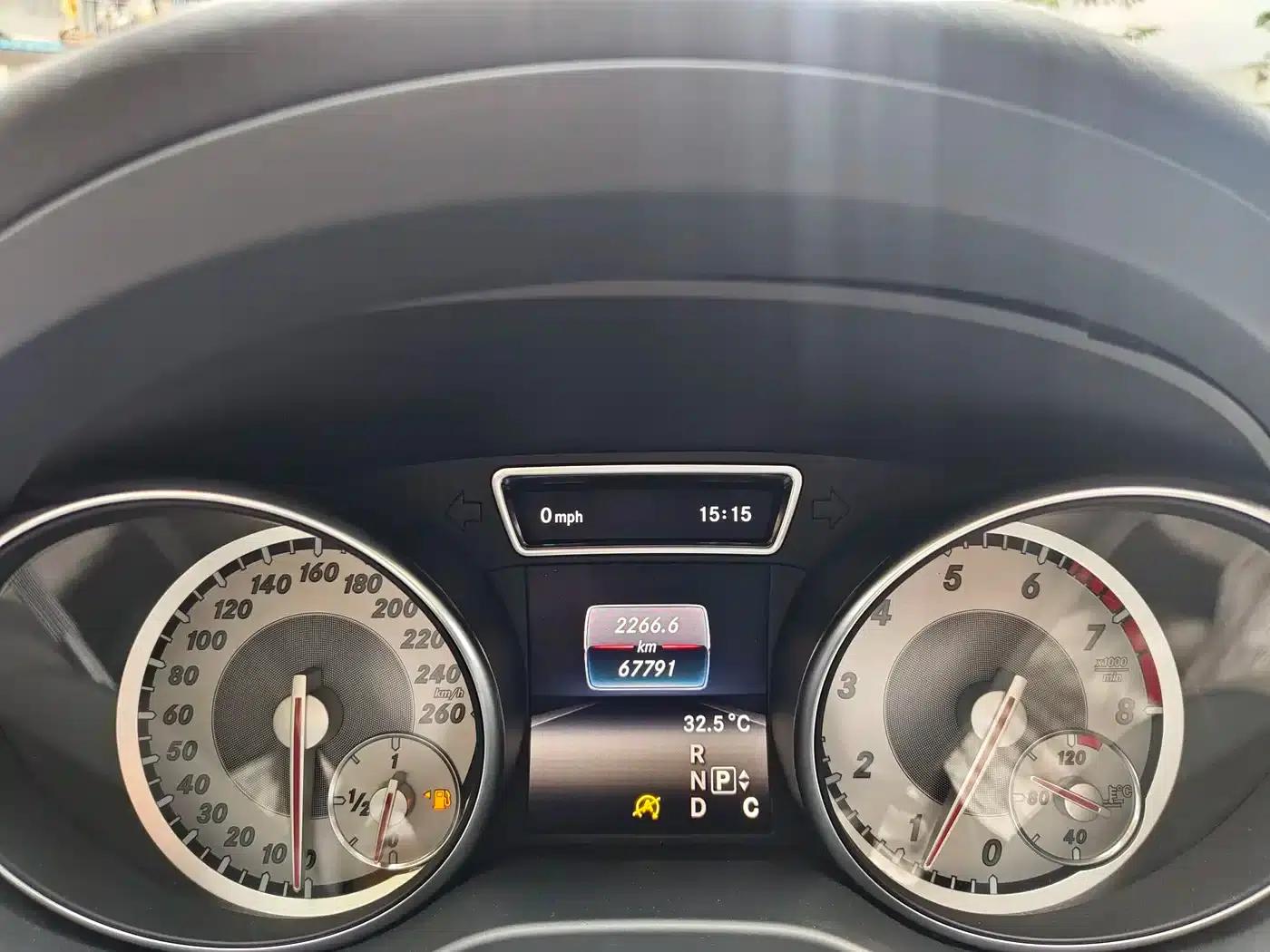2016 Mercedes-Benz GLA 200 Dynamic — миниатюра 23