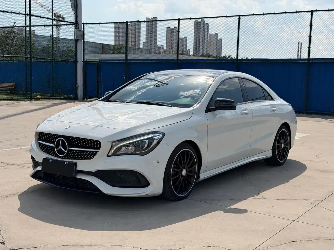 Imported Mercedes-Benz CLA 2017 CLA 220 4MATIC — миниатюра 1