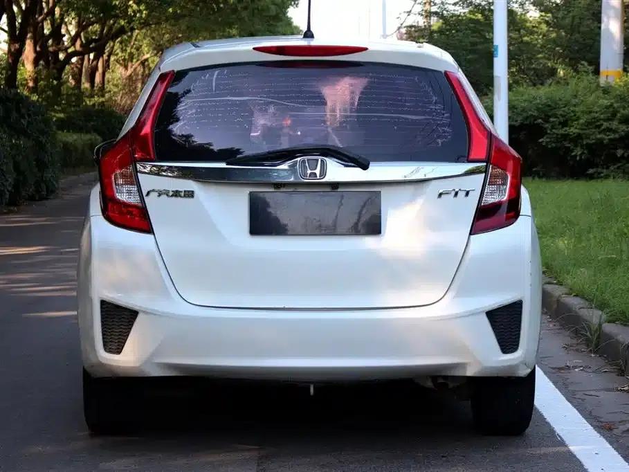Honda Fit 2016 1.5L LX Manual Comfort Model — миниатюра 6
