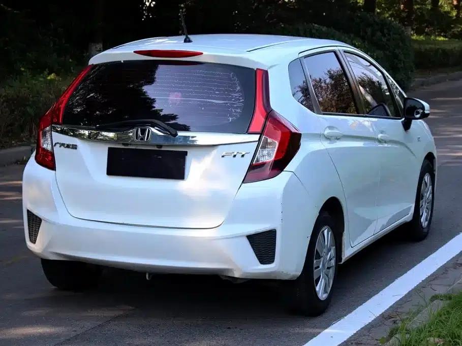 Honda Fit 2016 1.5L LX Manual Comfort Model — миниатюра 7