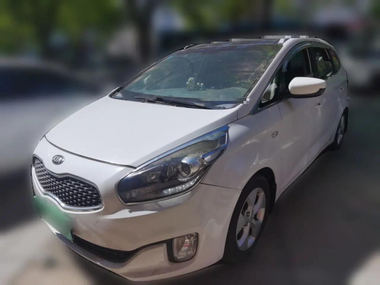 Used Kia Carens 2013 2.0L 5-Seater Automatic Comfort Version China IV Standard — миниатюра 1