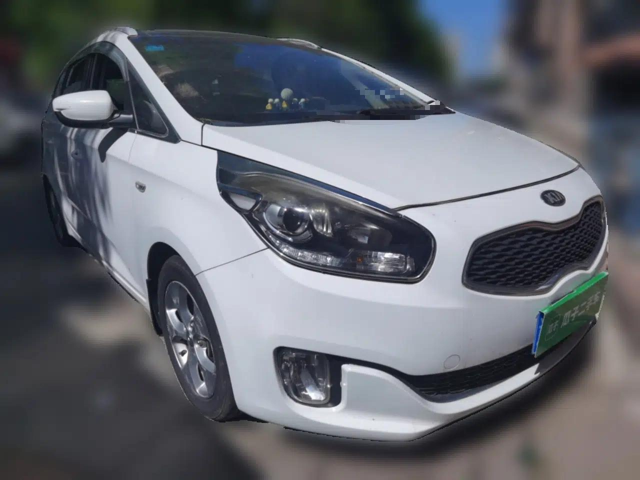 Used Kia Carens 2013 2.0L 5-Seater Automatic Comfort Version China IV Standard — миниатюра 3