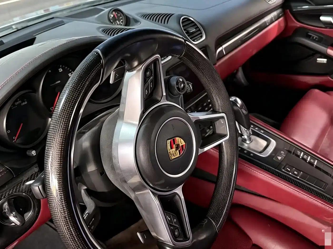 Porsche 718 Cayman 2018 2.0T — миниатюра 3