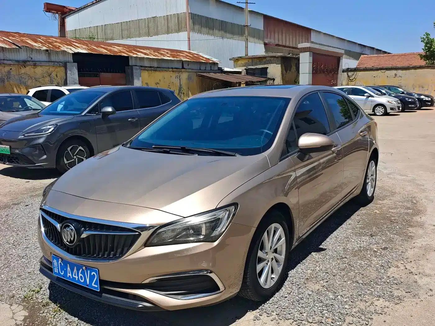Buick Verano 2018 Sedan 15S Automatic Entry-Level — миниатюра 1