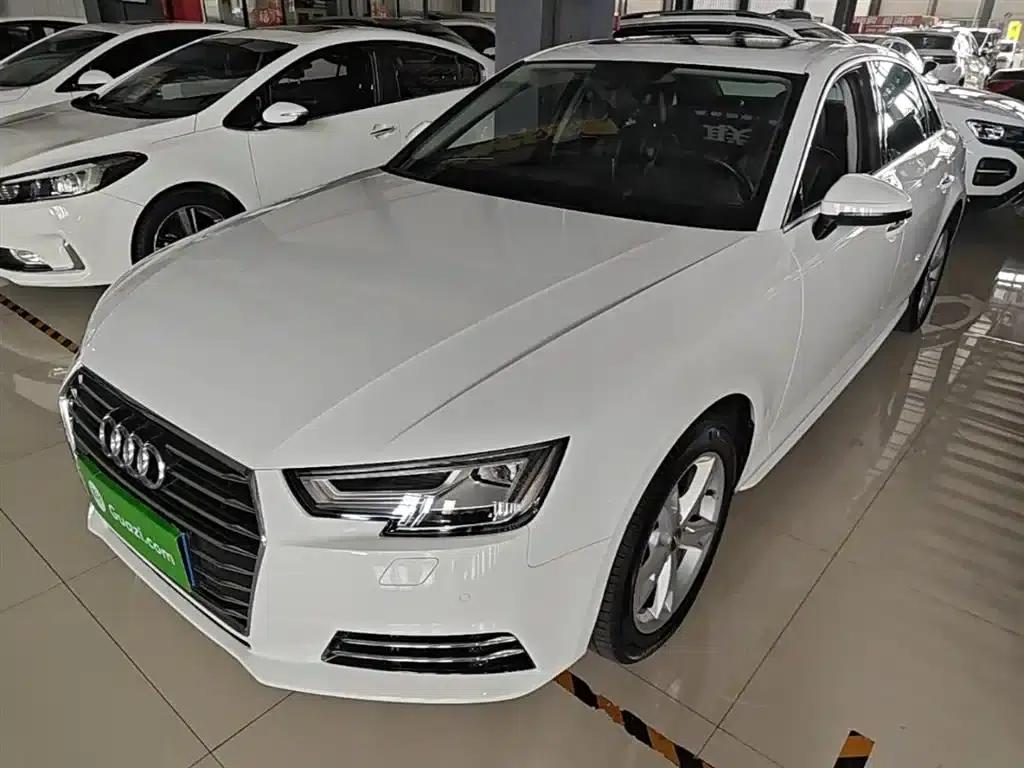 Audi A4L 2017 Plus 40 TFSI Fashion Edition — миниатюра 2