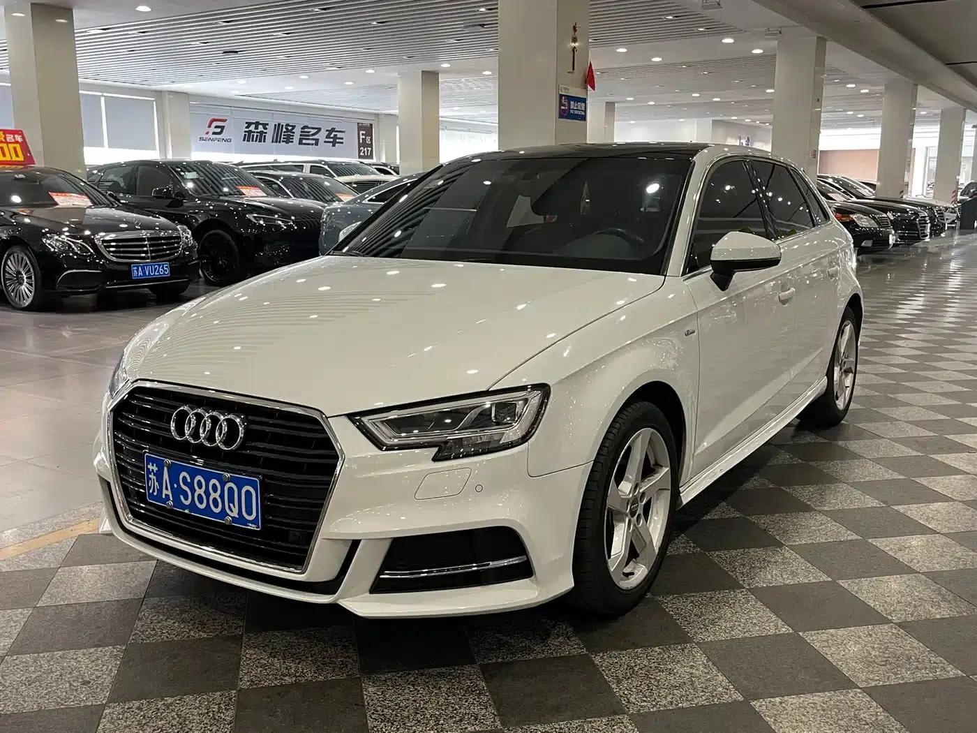 Audi A3 2019 Limousine 35 TFSI Fashion Edition (National V Emission Standard) — миниатюра 1