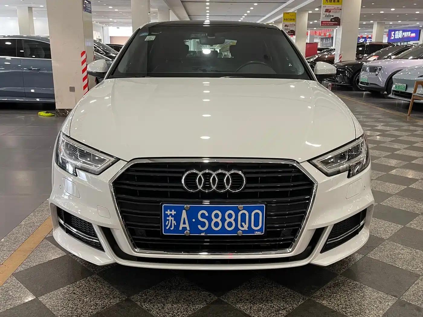 Audi A3 2019 Limousine 35 TFSI Fashion Edition (National V Emission Standard) — миниатюра 3