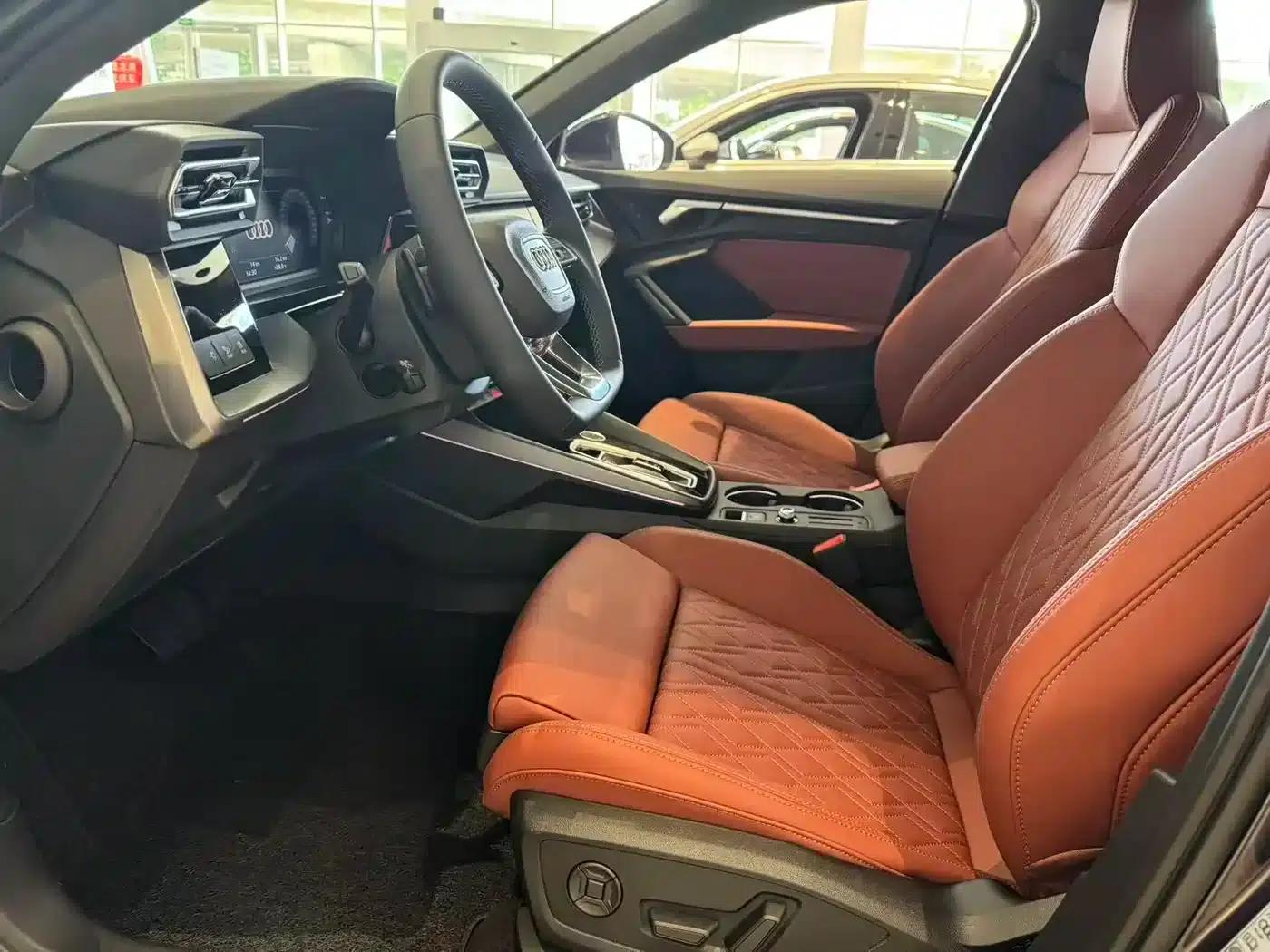 Audi A3 2026 Sportback 35TFSI Flying Spur Luxury Edition — миниатюра 4