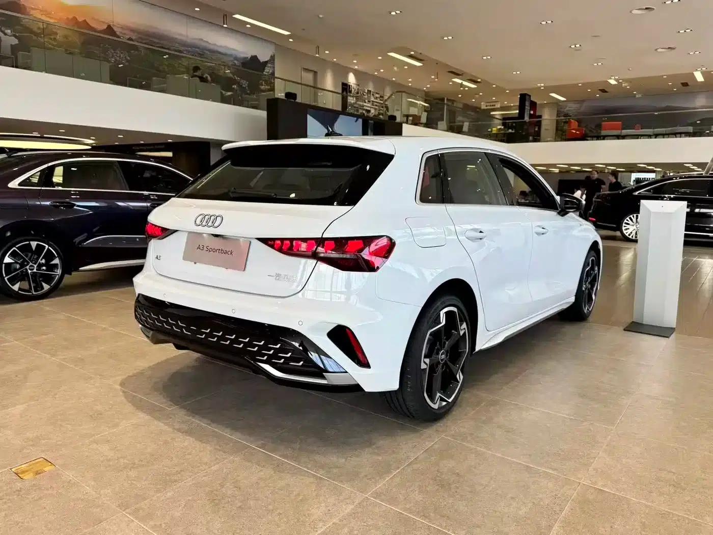 Audi A3 2026 Sportback 35TFSI Flying Spur Luxury Edition — миниатюра 6