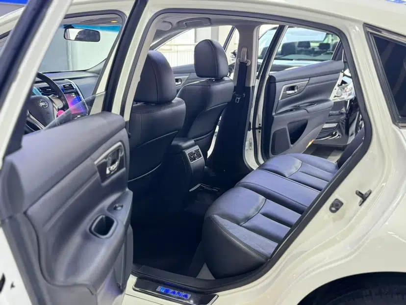 Used Nissan Teana 2013 2.0L XL Comfort Edition — миниатюра 32