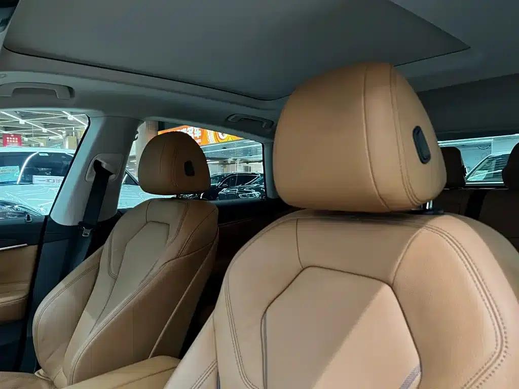 2022 BMW 6 Series GT 630i Luxury Design Package — миниатюра 12