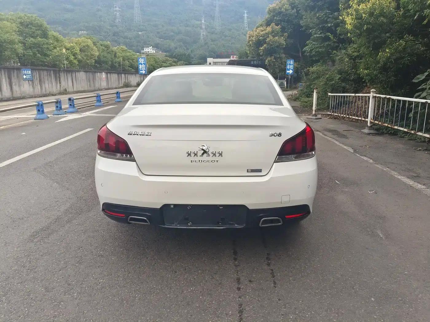 Peugeot 508 2015 1.6THP Automatic Premium Edition — миниатюра 8
