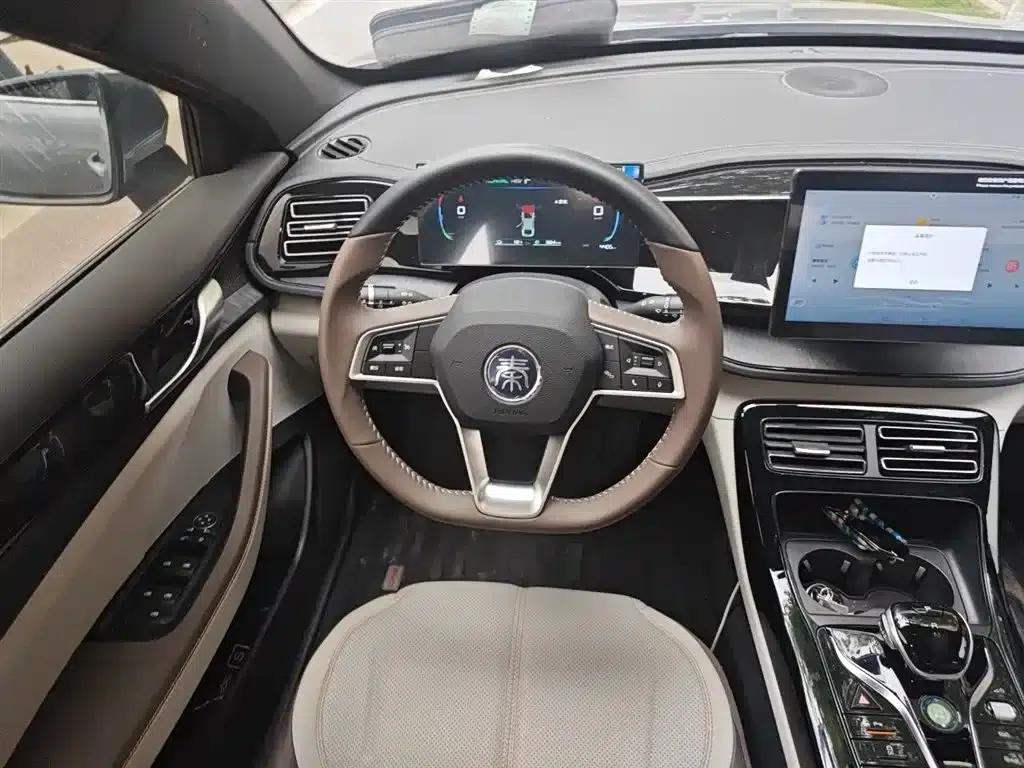 Qin PLUS 2024 Glory Edition DM-i 55KM Leading Model — миниатюра 3