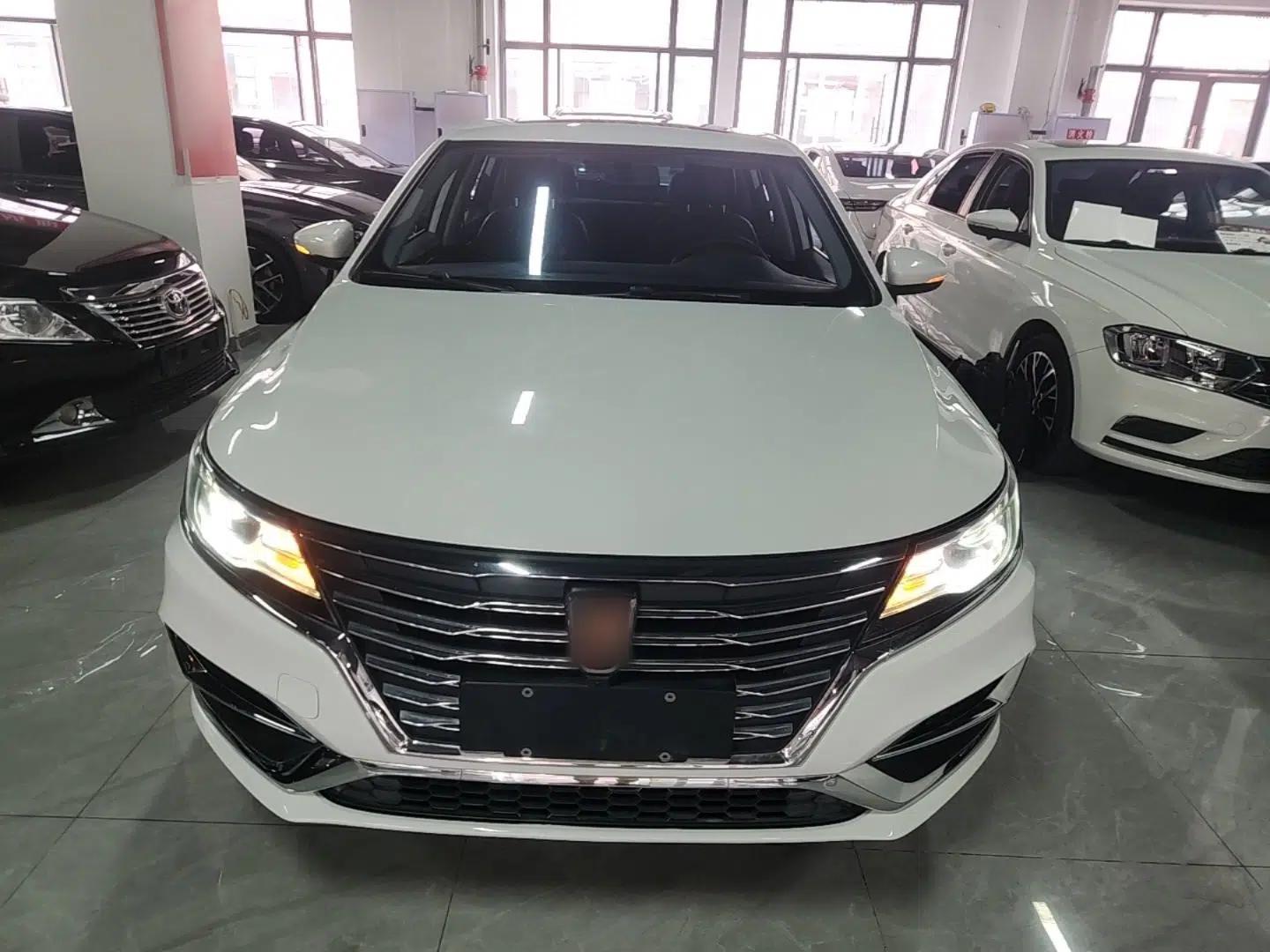Used Roewe i6 2020 PLUS 1.6L CVT 4G Connected Glory Flagship Edition — миниатюра 2