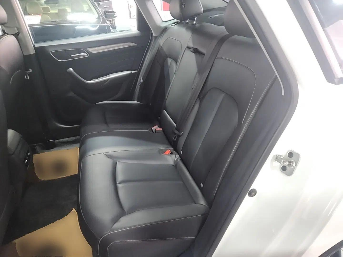Used Roewe i6 2020 PLUS 1.6L CVT 4G Connected Glory Flagship Edition — миниатюра 20