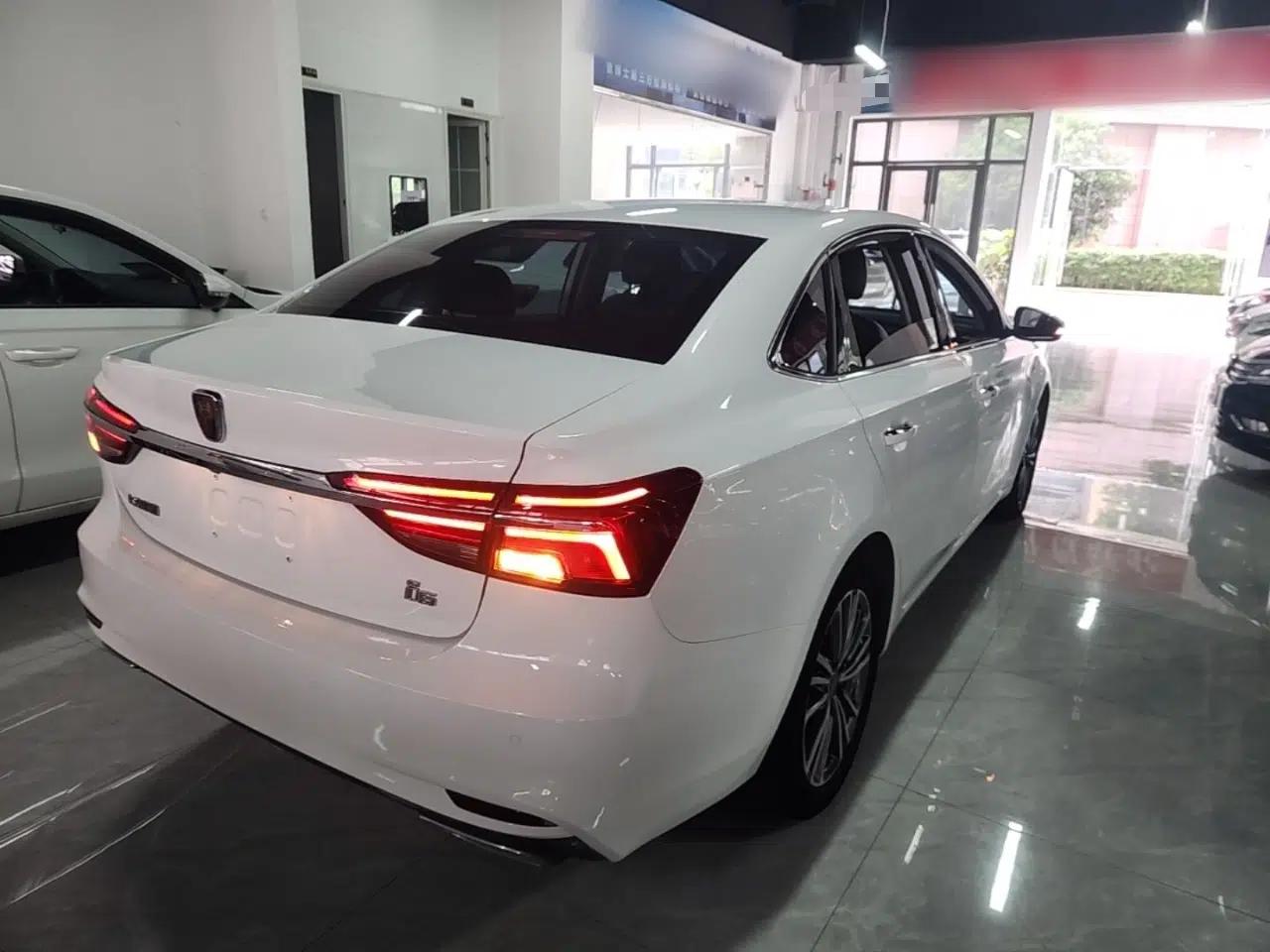 Used Roewe i6 2020 PLUS 1.6L CVT 4G Connected Glory Flagship Edition — миниатюра 6