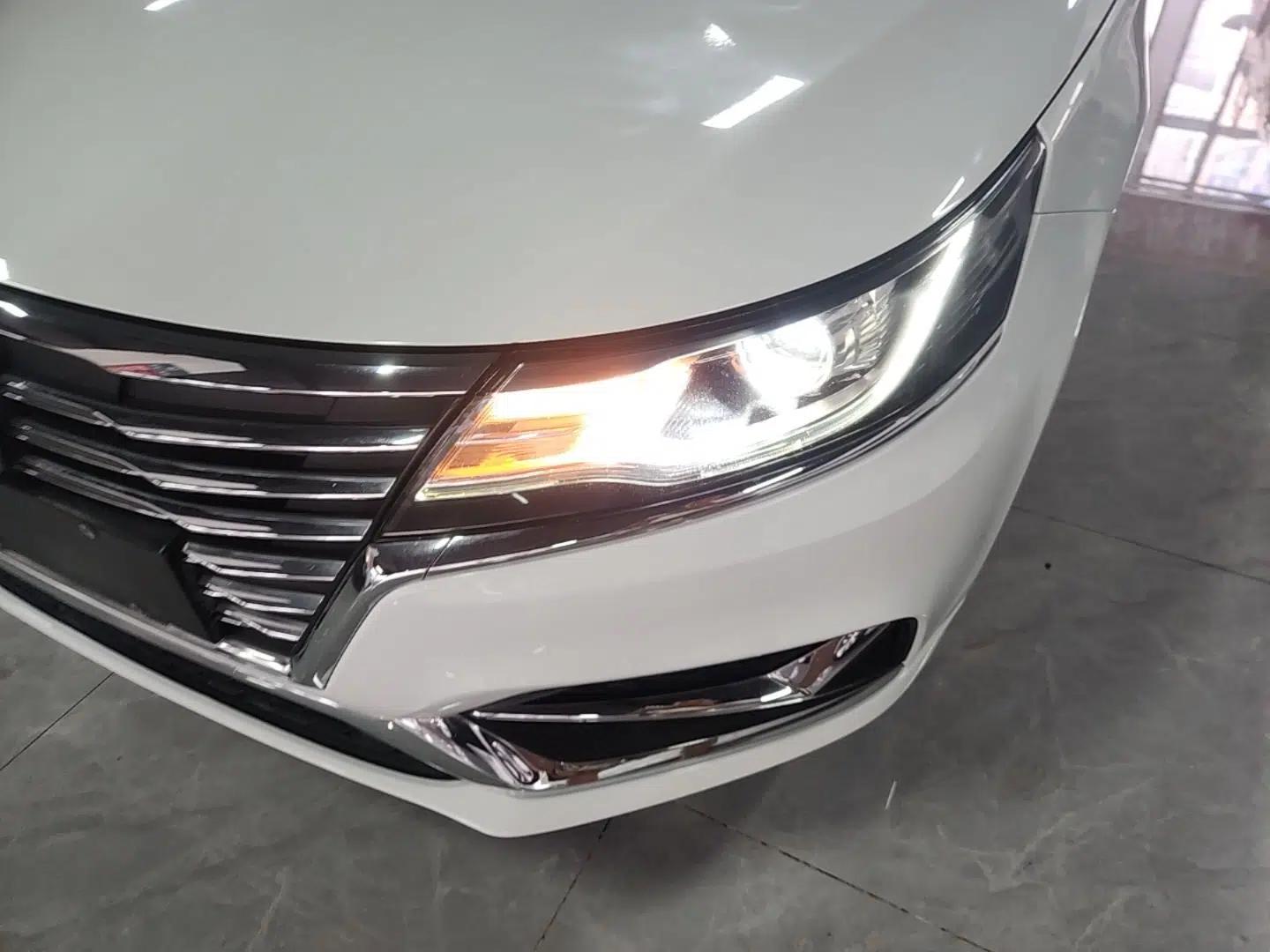 Used Roewe i6 2020 PLUS 1.6L CVT 4G Connected Glory Flagship Edition — миниатюра 8