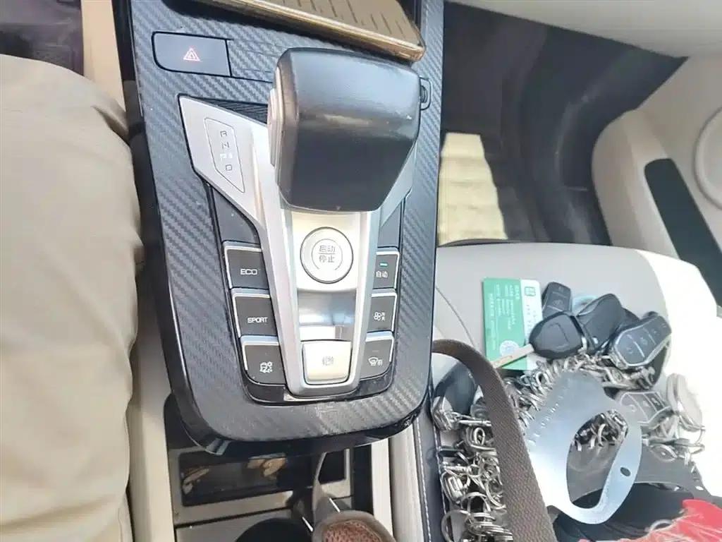 Yuan Pro 2021 401KM Premium — миниатюра 14