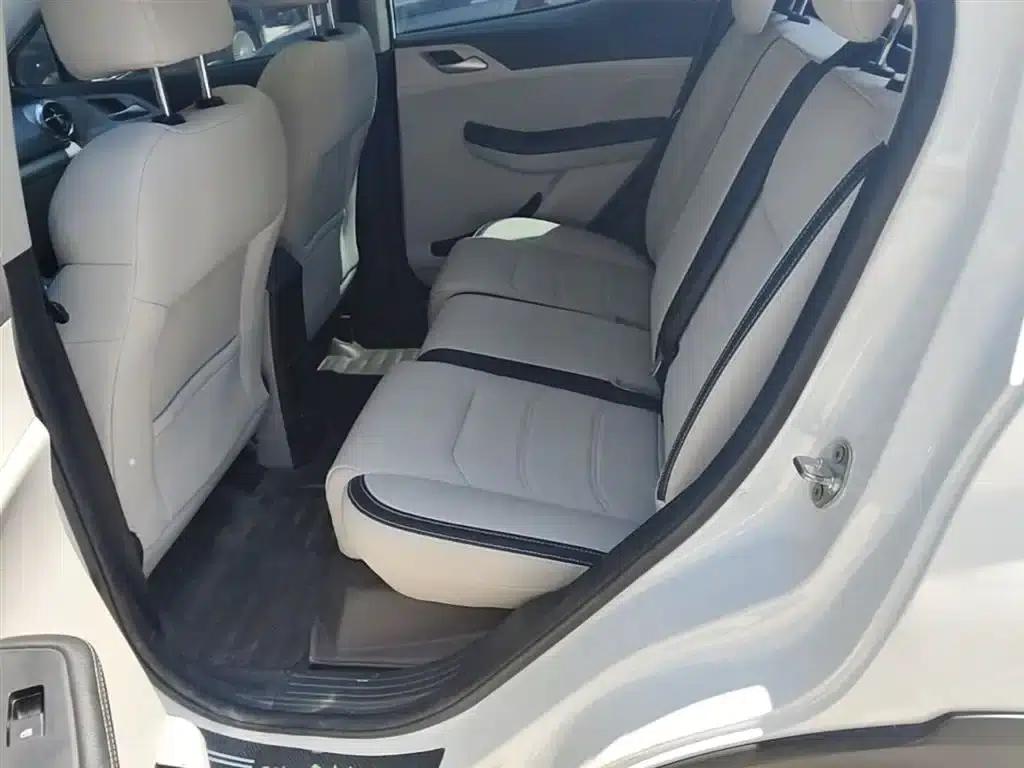Yuan Pro 2021 401KM Premium — миниатюра 17