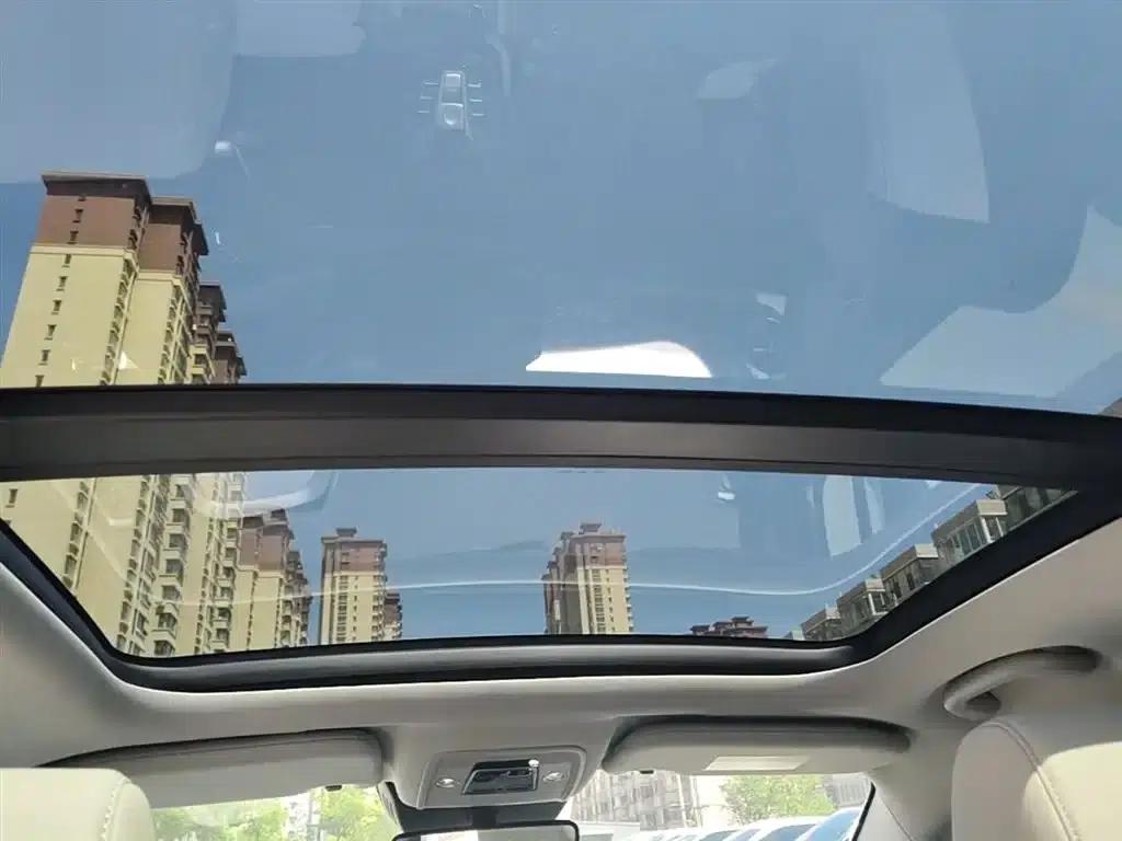 Yuan Pro 2021 401KM Premium — миниатюра 18