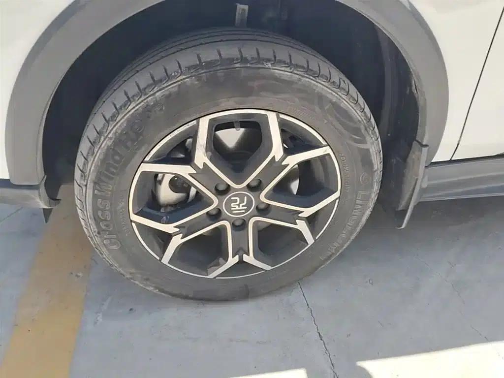 Yuan Pro 2021 401KM Premium — миниатюра 23
