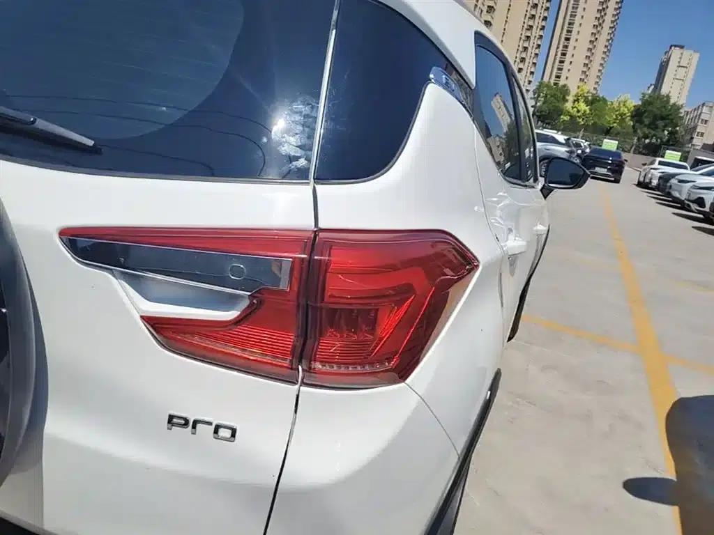 Yuan Pro 2021 401KM Premium — миниатюра 8