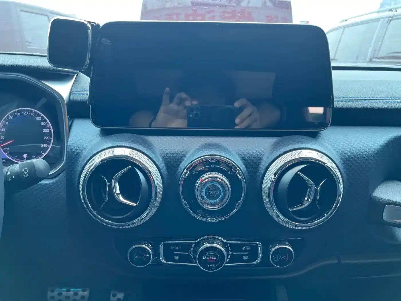 Beijing BJ40 2024 2.0D Blade Hero Glory Edition — миниатюра 11