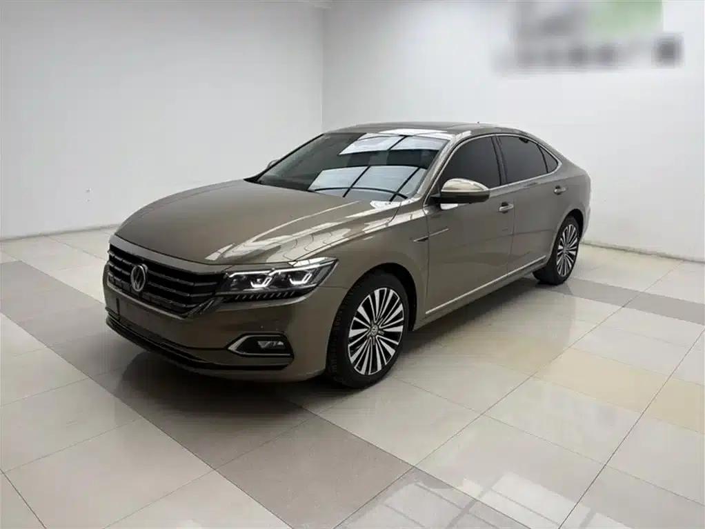 2019 Passat 330TSI Premium Edition (China VI Emission Standard) — миниатюра 1