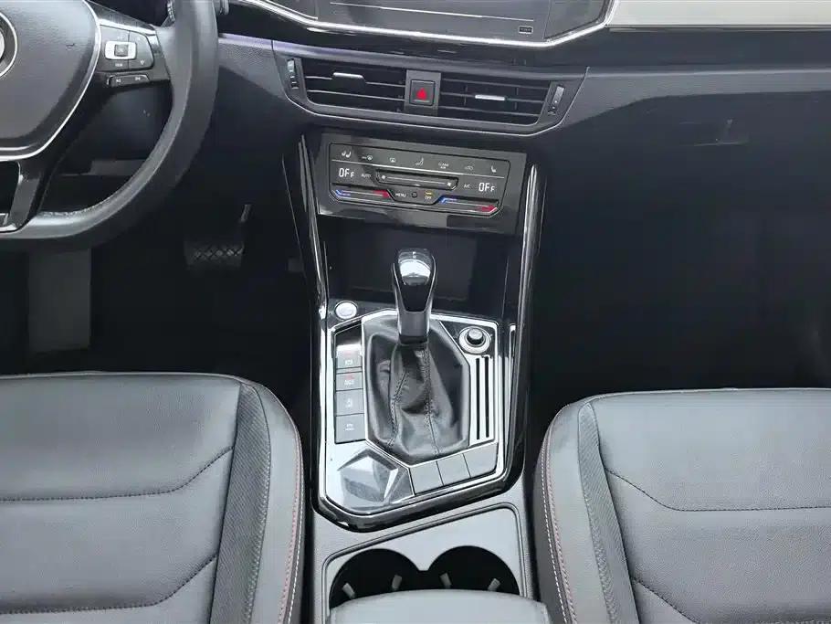 Tayron 2020 330TSI 2WD Luxury Intelligent Edition — миниатюра 16