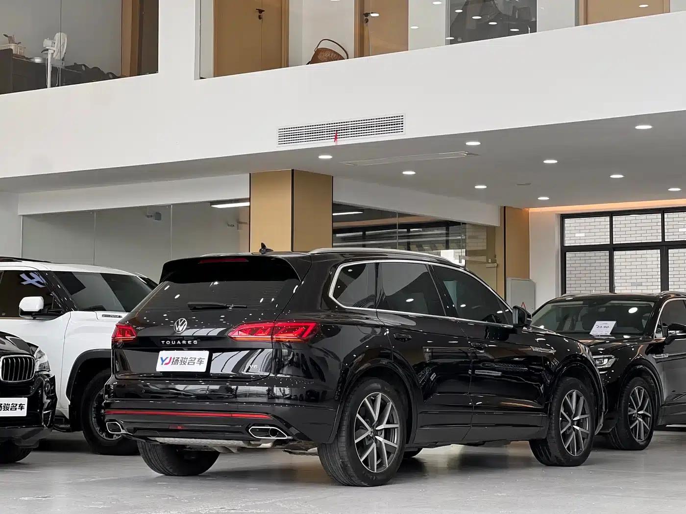 Touareg 2021 3.0TSI R-Line Classic Sport Package — миниатюра 3