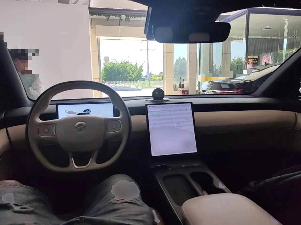 Used Nio ET5 2022 75 kWh — миниатюра 12