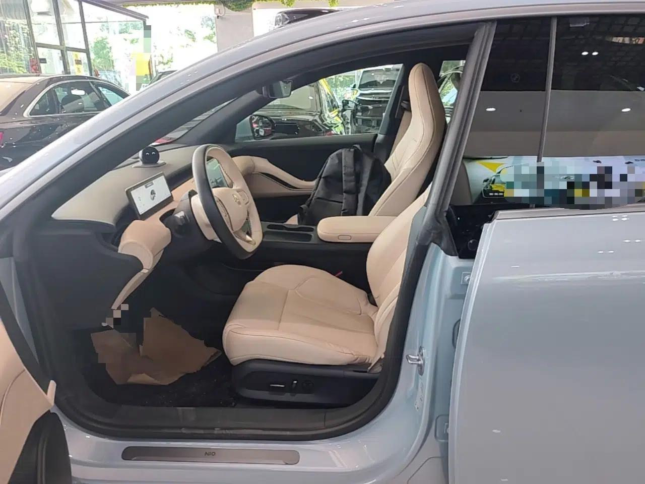 Used Nio ET5 2022 75 kWh — миниатюра 17