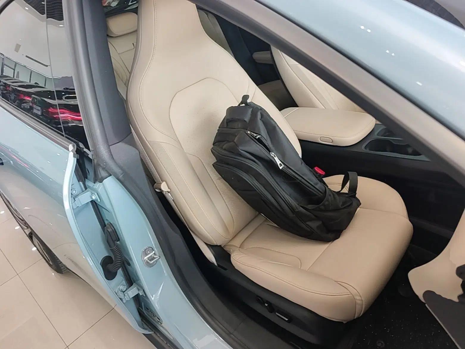 Used Nio ET5 2022 75 kWh — миниатюра 19