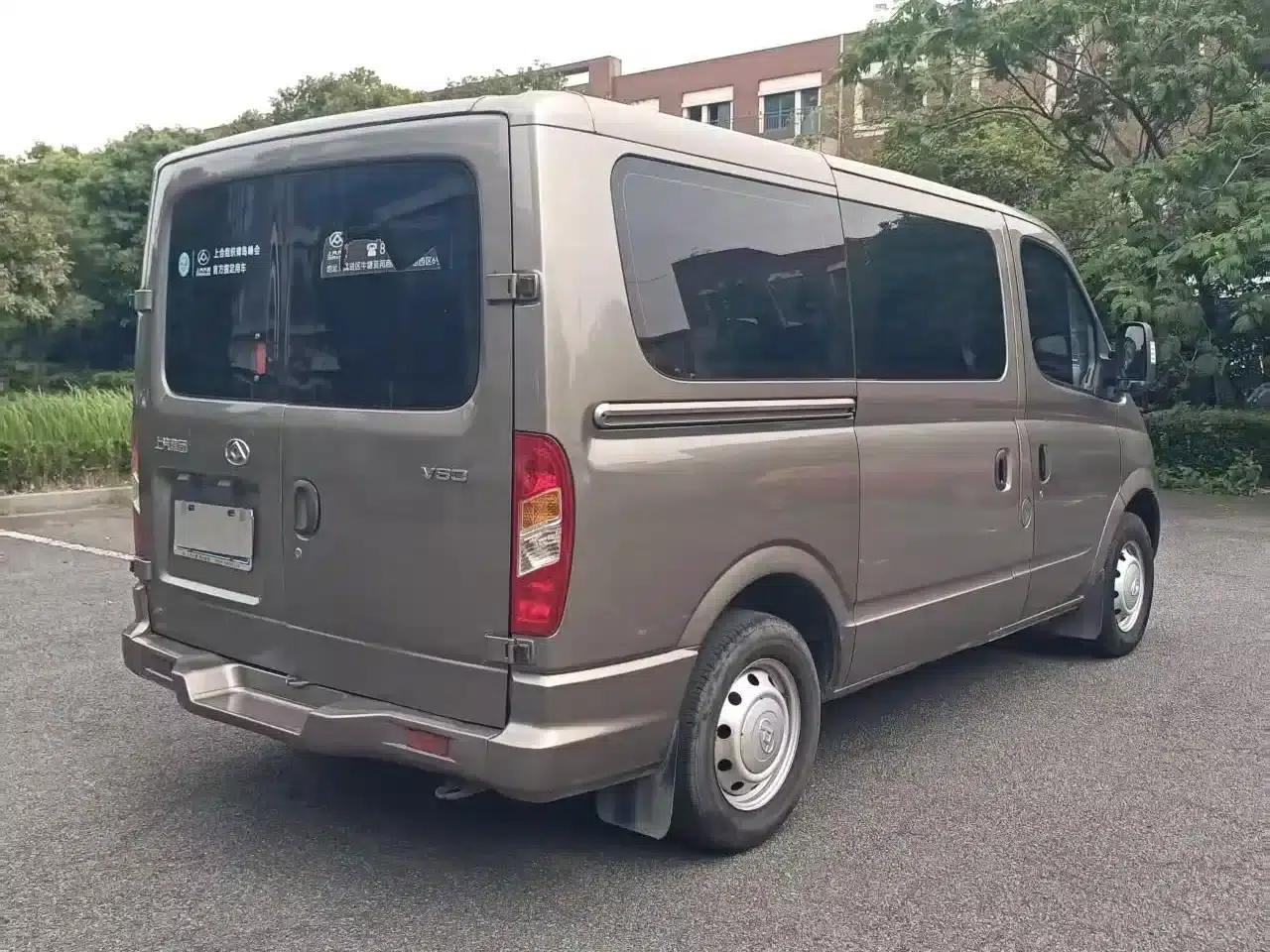 Xintu V80 2019 2.0T Plus 6-speed manual transmission, Aoyuntong short wheelbase, ultra-low roof, 5/6 seats. — миниатюра 5