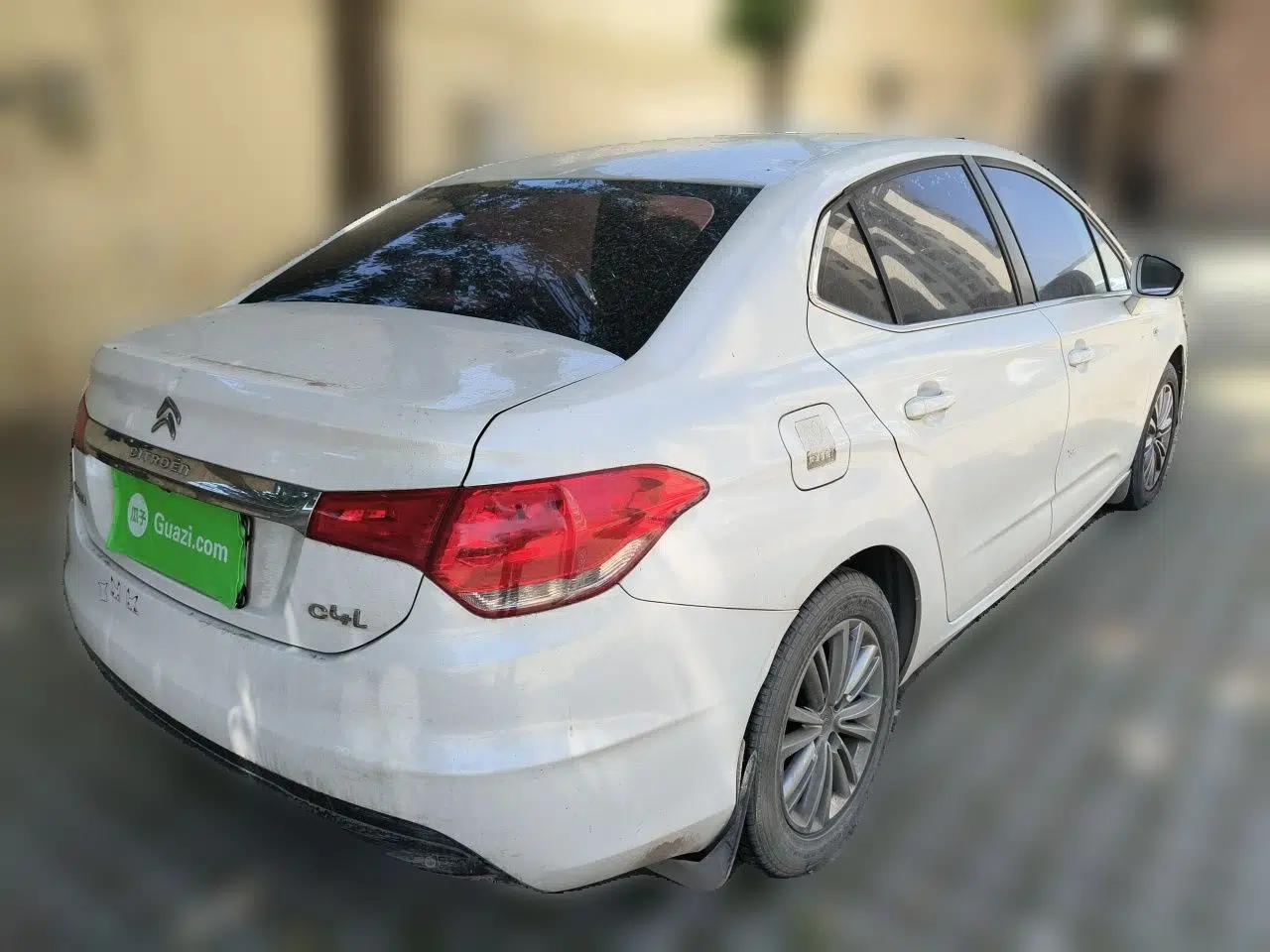 Citroen C4L 2015 1.8L Automatic Luxury Edition — миниатюра 6