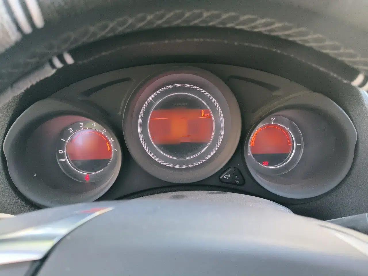 Citroen C4L 2015 1.8L Automatic Luxury Edition — миниатюра 10