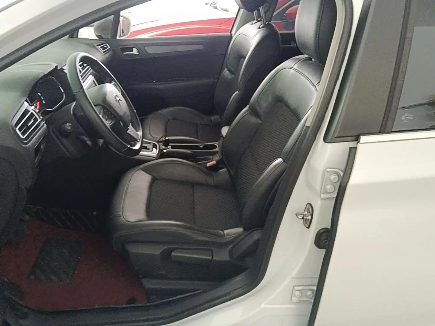 Citroen C4 Sega 2016 1.6L Automatic Luxury Model — миниатюра 17