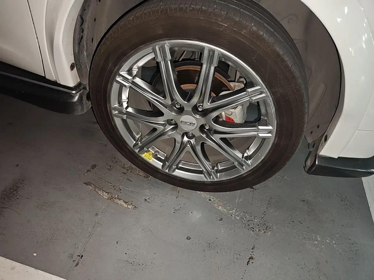 Infiniti ESQ 2014 1.6L Luxury Edition — миниатюра 8