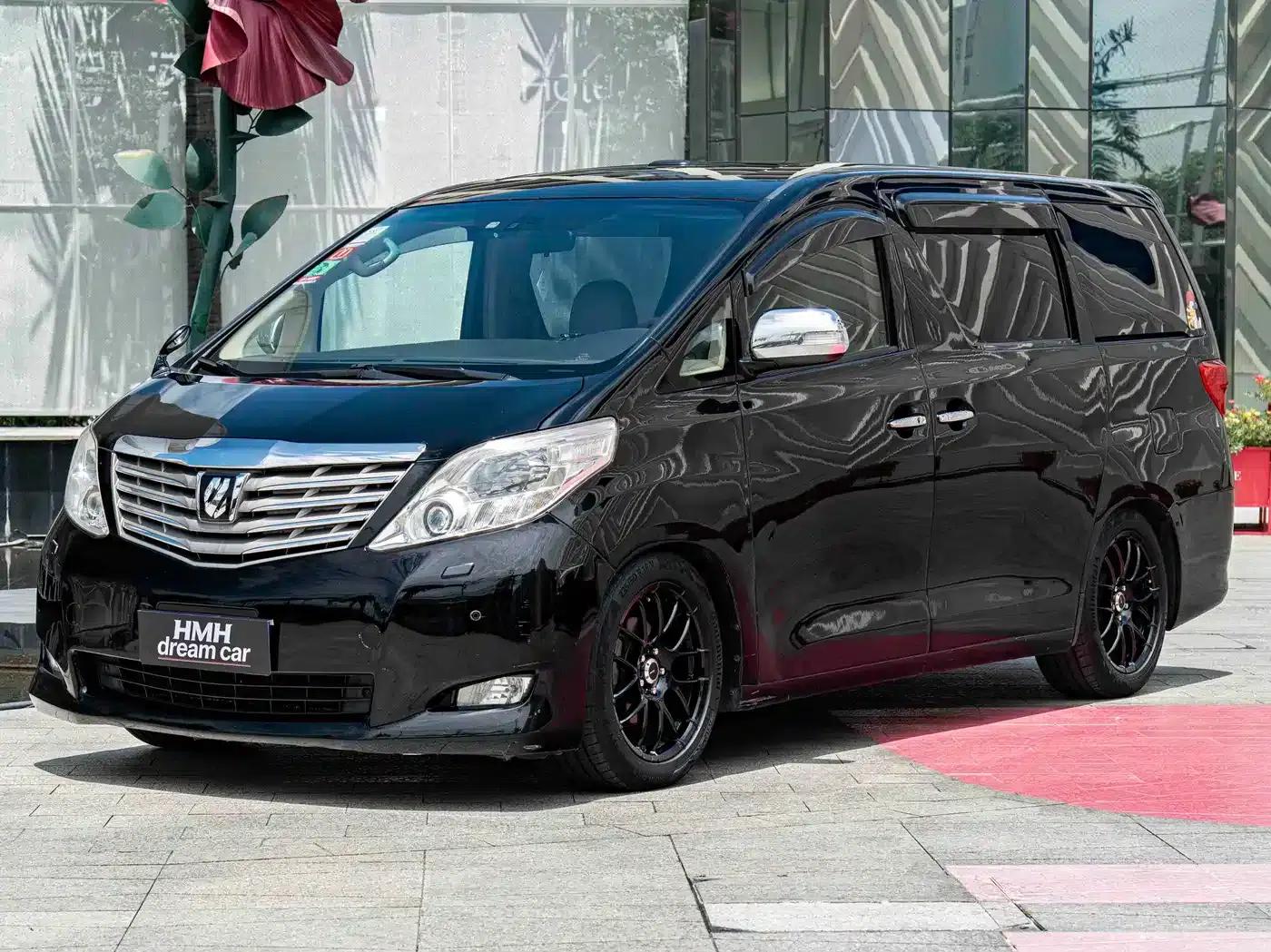 2011 Alphard 3.5L Luxury Edition — миниатюра 1